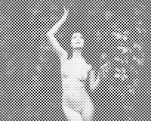 Femme dans la nature - Dottingo